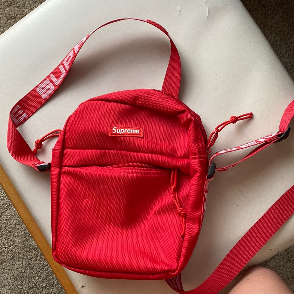 supreme ss18 shoulder bag